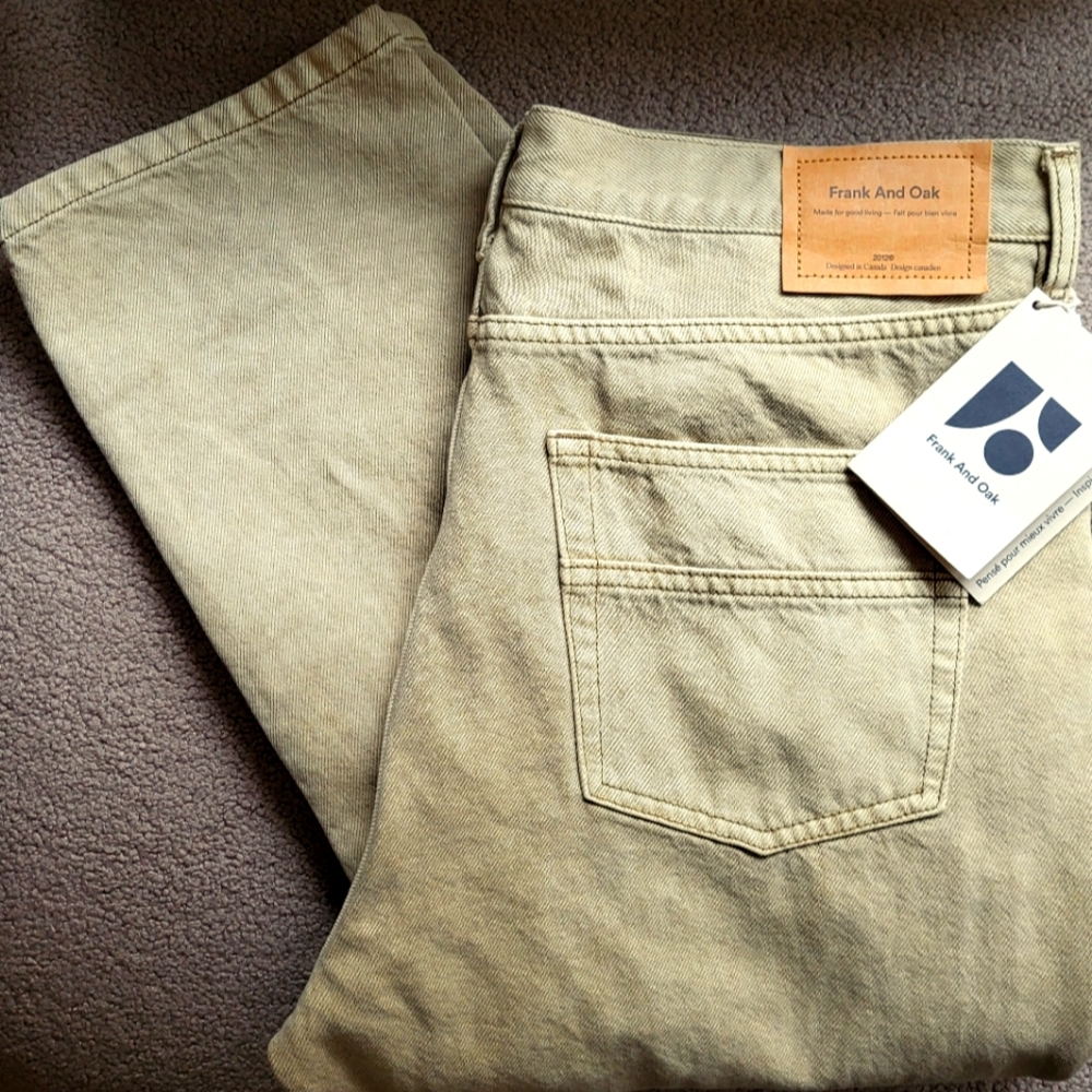 Men’s Khaki Jeans